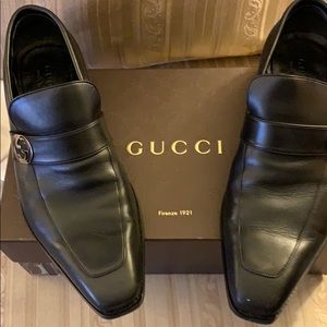 Men’s Gucci black loafers